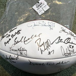12 Heisman Trophy Winners Autographed Football Plunkett, Bertelli, Earl Campbell